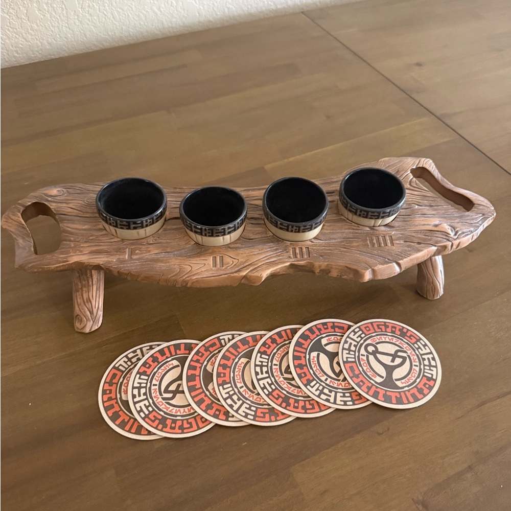 Disneyland Star Wars Rancor Tooth flight set